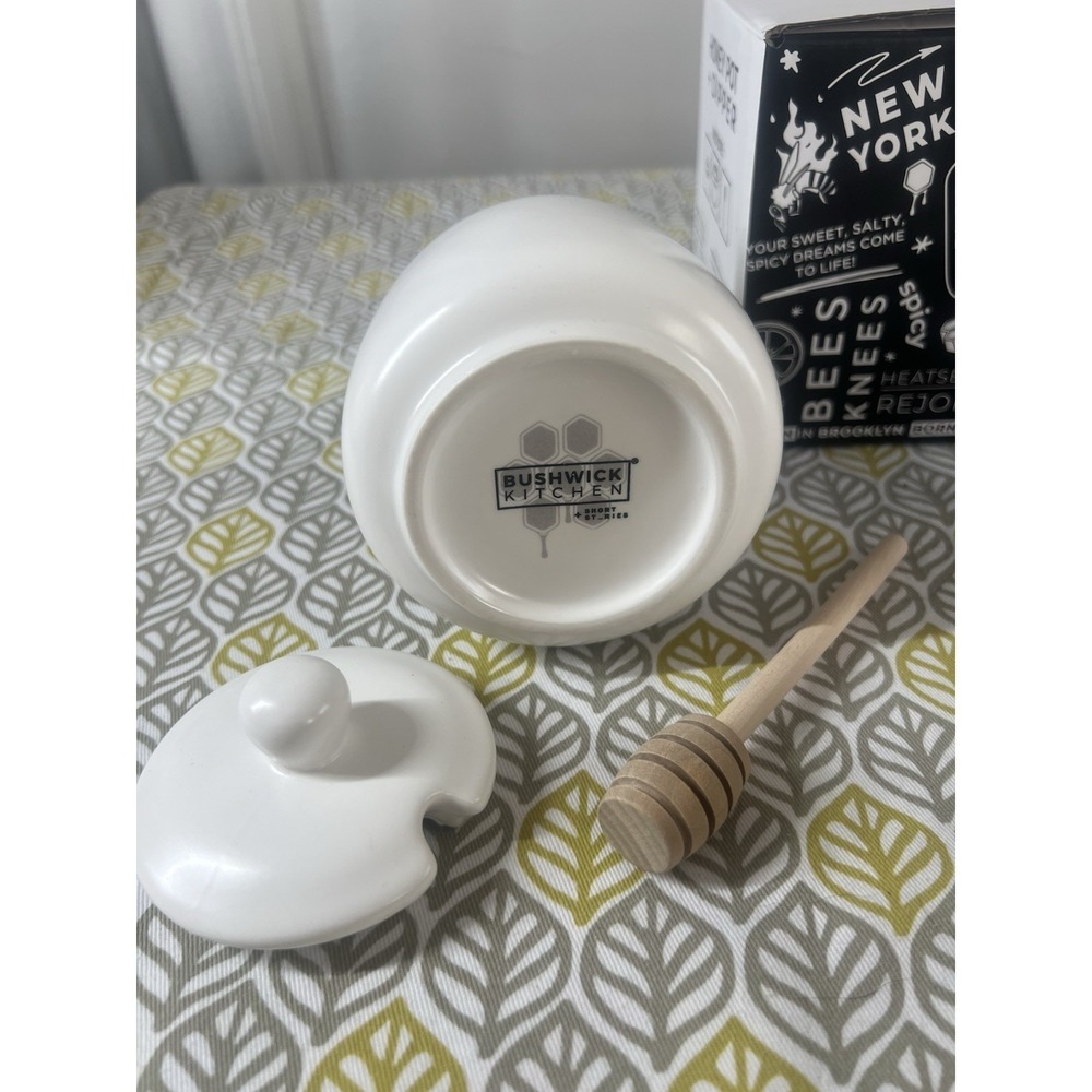 NIB Bushwick Kitchen White Ceramic Honey Pot with Wooden Dipper, Dishwasher Safe - Picture 3 of 6